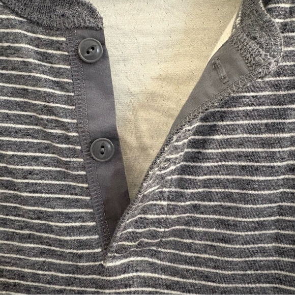 Madewell Doubledown Striped Henley Men’s Long Sleeve Gray Shirt New with Tags - Picture 4 of 6